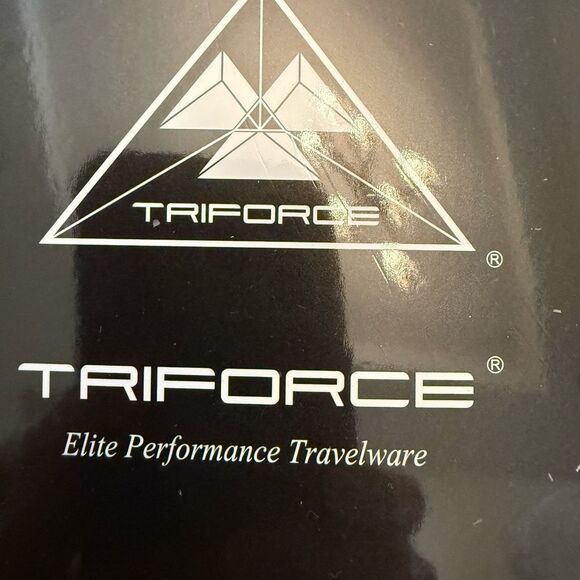 NWT Triforce Elite Performance Travelware Hard Shell Matte Black Beauty Case 12" - Picture 11 of 12